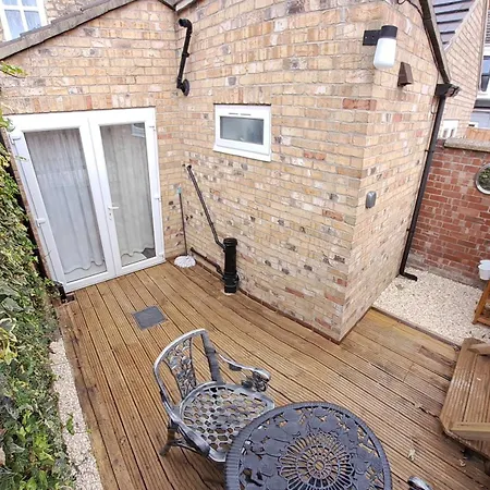Charming Lincoln Cottage Family & Pet-Friendly Buitenkant foto